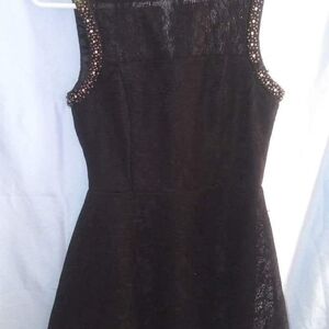 Elegant Black Sleeveless Dress